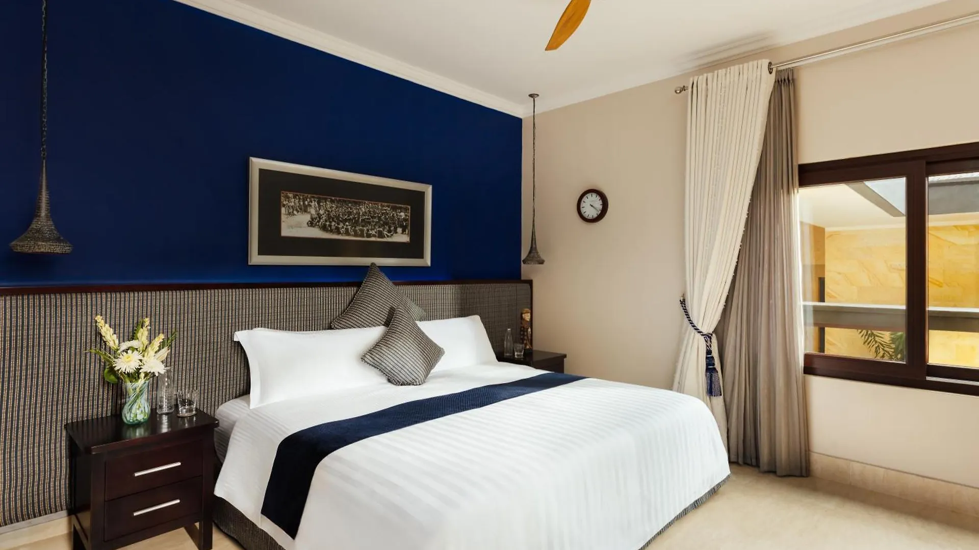 Cascades Suites contacts